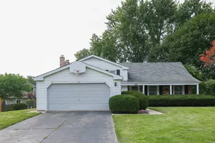 1329 Stonegate Rd, Naperville, IL 60540 - Photo 1