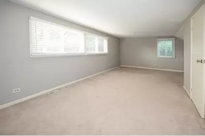 1329 Stonegate Road, Naperville, IL 60540 - Photo 11