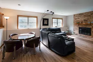 1100 Gail Dr, Buffalo Grove, IL 60089 - Photo 11