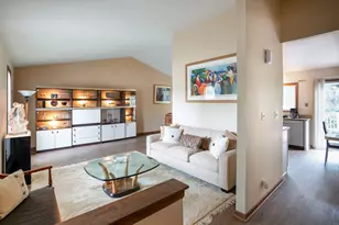 1100 Gail Dr, Buffalo Grove, IL 60089 - Photo 3