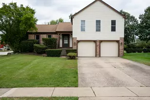 1100 Gail Dr, Buffalo Grove, IL 60089 - Photo 1