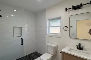 1635 N Kedzie Ave, Chicago, IL 60647 - Photo 9