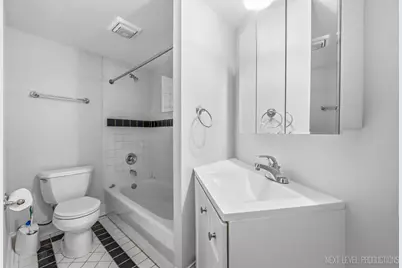 2013 W Concord Place #A, Chicago, IL 60647 - Photo 23