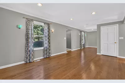 5723 Milwaukee Avenue, Richmond, IL 60071 - Photo 5