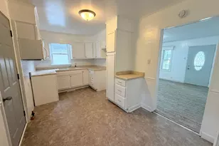314 N Constant St, Dawson, IL 62520 - Photo 11