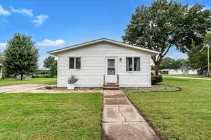 235 SE 3rd St, Woodhull, IL 61490 - Photo 7