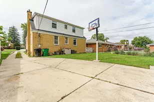 1635 Downing Ave, Westchester, IL 60154 - Photo 31