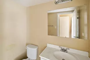 1235 San Simeon Dr, Hanover Park, IL 60133 - Photo 7