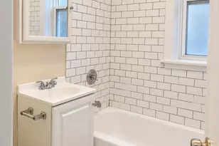 531 W 61st Pl, Chicago, IL 60621 - Photo 3