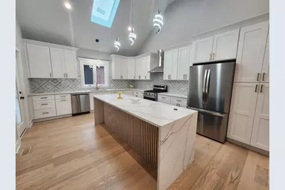 8416 Mansfield Avenue, Burbank, IL 60459 - Photo 9