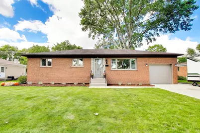 16 Audrey Lane, Mount Prospect, IL 60056 - Photo 1