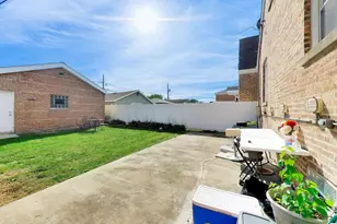 8017 S Sacramento Ave, Chicago, IL 60652 - Photo 33