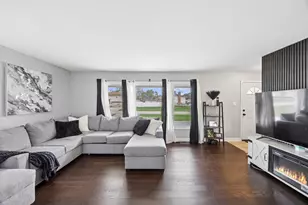 18921 Willow Ave, Country Club Hills, IL 60478 - Photo 3
