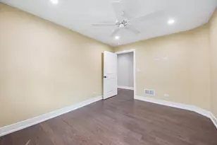 1114 N Broadway Ave, Melrose Park, IL 60160 - Photo 39