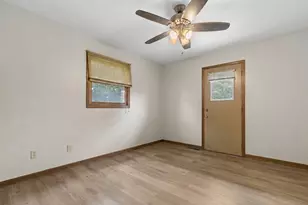 6037 Banbridge Dr, Roscoe, IL 61073 - Photo 9