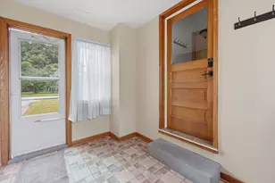 402 SW 7th Ave, Aledo, IL 61231 - Photo 3