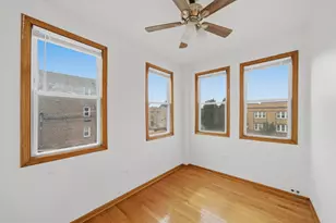 4055 W Nelson St, Chicago, IL 60641 - Photo 27