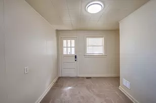 706 McDonough St, Joliet, IL 60436 - Photo 15