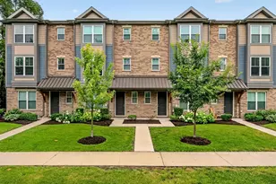 601 Broadway St, Libertyville, IL 60048 - Photo 1