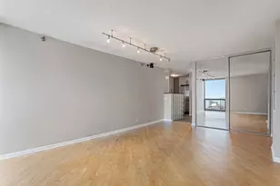 1122 N Clark St, Chicago, IL 60610 - Photo 5