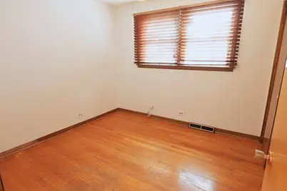 9734 Tulley Avenue, Oak Lawn, IL 60453 - Photo 7