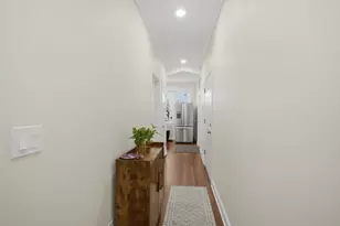 6135 N Hoyne Ave, Chicago, IL 60659 - Photo 15