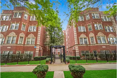 6135 N Hoyne Avenue #3, Chicago, IL 60659 - Photo 1
