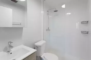 5411 N Winthrop Ave, Chicago, IL 60640 - Photo 9