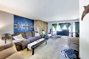 354 E Huntington Ln, Elmhurst, IL 60126 - Photo 7