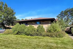 354 E Huntington Ln, Elmhurst, IL 60126 - Photo 3