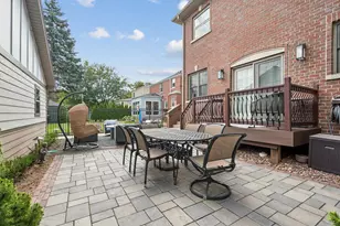 8027 Long Ave, Skokie, IL 60077 - Photo 5