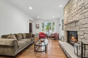 8027 Long Ave, Skokie, IL 60077 - Photo 11