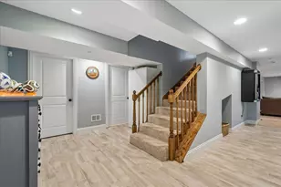 8027 Long Ave, Skokie, IL 60077 - Photo 35