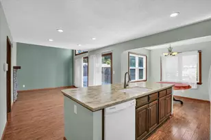 2314 Mulberry Ct, Champaign, IL 61821 - Photo 9