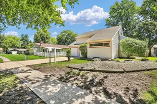 2314 Mulberry Ct, Champaign, IL 61821 - Photo 3