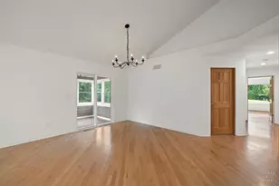11610 Brittany Ct, Spring Grove, IL 60081 - Photo 7