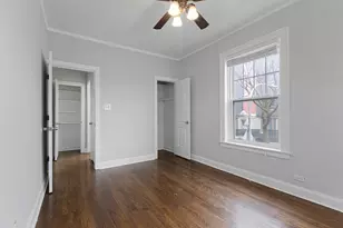 1100 W Glenlake Ave, Chicago, IL 60660 - Photo 11