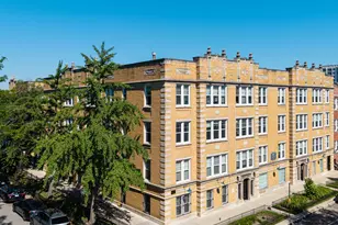 1100 W Glenlake Ave, Chicago, IL 60660 - Photo 1