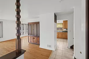 9500 S Loomis St, Chicago, IL 60643 - Photo 3