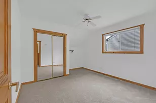 29W456 Blackthorn Ln, Warrenville, IL 60555 - Photo 17