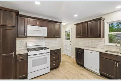 370 W Margaret Terrace, Cary, IL 60013 - Photo 7