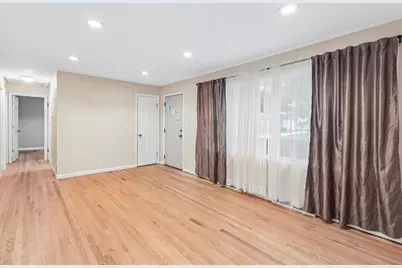 370 W Margaret Terrace, Cary, IL 60013 - Photo 5