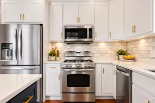 1621 W Huron St, Chicago, IL 60622 - Photo 9