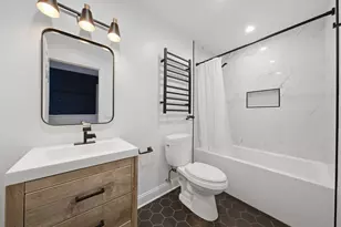 1621 W Huron St, Chicago, IL 60622 - Photo 17