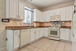 15749 Cove Circle S, Plainfield, IL 60544 - Photo 11