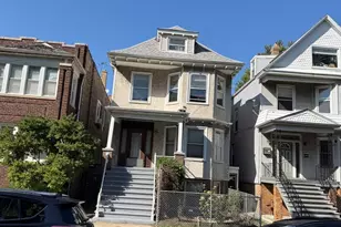 2448 W Gunnison St, Chicago, IL 60625 - Photo 1