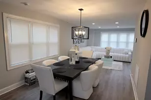 122 Warren St, Calumet City, IL 60409 - Photo 7