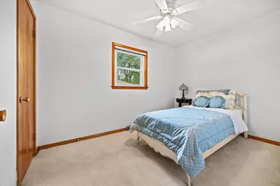304 Crestwood Drive, Roselle, IL 60172 - Photo 15