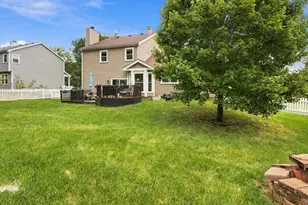 356 Wildwood Dr, North Aurora, IL 60542 - Photo 9