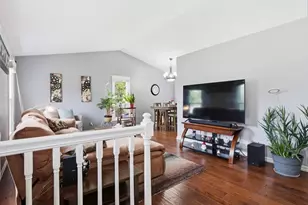 356 Wildwood Dr, North Aurora, IL 60542 - Photo 13
